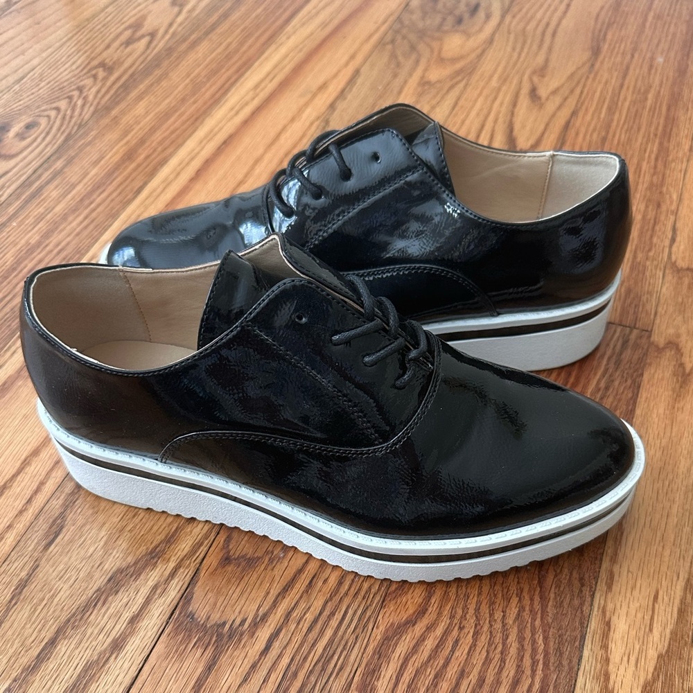 Black patent leather platform oxfords